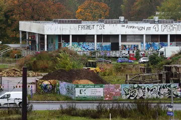 Dresden: Zu teuer! Ratsfraktion fordert Abriss der Robotron-Kantine