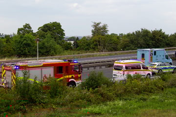 Auffälliges Fahrzeug auf Standstreifen der A60: Autofahrer schaut nach und ruft sofort Hilfe
