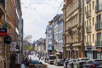 Dresden: 18-Jähriger attackiert Mitarbeiter des Ordnungsamtes in der Neustadt