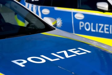 Mann und Frau schlagen auf 13-Jährigen ein: Polizei sucht Zeugen