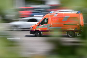 Fußgängerin von Bus erfasst: Für 62-Jährige kommt jede Hilfe zu spät