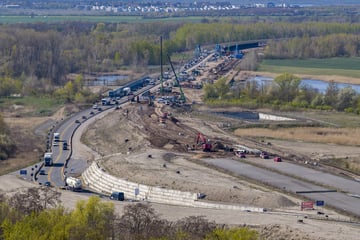 Jetzt wird "Flüsterasphalt" verlegt: Arbeiten auf der A72 schreiten voran