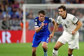 Transfermarkt im Ticker: Stuttgart angelt sich Deutschland-Schreck