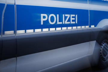 Drogen, Waffen und acht Kugelbomben: Polizei nimmt Mann fest