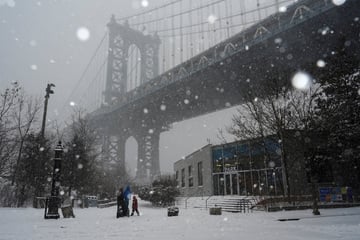 Winter storm death toll rises dramatically as power outages affect hundreds of thousands