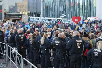 Leipzig: Klasifikasikan Gerakan Warga Leipzig 2021 sebagai kelompok ekstremis!