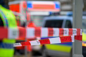 Tödlicher Unfall: Arbeiter von Laterne am Kopf getroffen