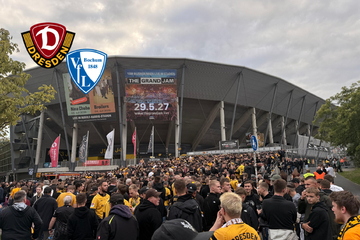 Dynamo gegen Bochum live: Lange Schlange vorm K-Block-Eingang