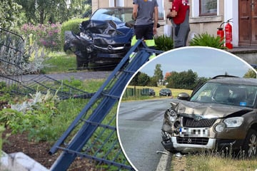 Überholen geht schief: Auto nach Frontal-Crash in Vorgarten geschleudert