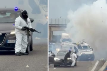 Überfall mitten auf Autobahn: Maskierte Angreifer jagen Geldtransporter in die Luft