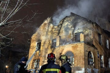 Ukraine hit with nuclear-capable missile as Russia gives brutal answer to peace proposals