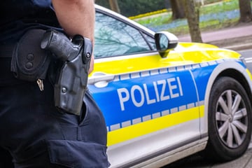 Dresden: Üble Attacke in Dresdner Neustadt: Gruppe prügelt auf Männer ein