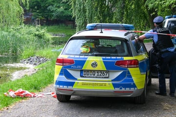 Passanten entdecken Leiche in Stadtpark-Teich