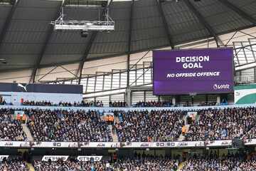 Fans von Top-Liga nahezu einig: So macht der VAR den Fußball kaputt