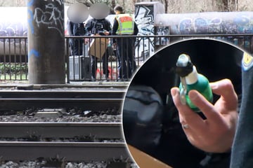 Bahn-Mitarbeiter entdeckt verdächtigen Gegenstand: Zugstrecke gesperrt