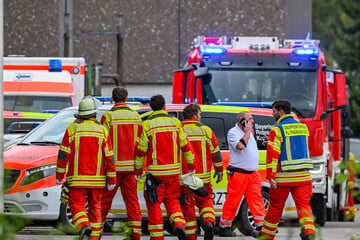 Metallrolle erfasst Arbeiter: 62-Jähriger schwer verletzt