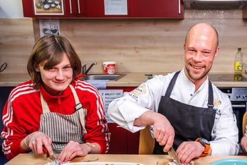 Dresden: Dresdner Chefkoch zaubert mit Schülern: "Essen, was im Garten wächst"