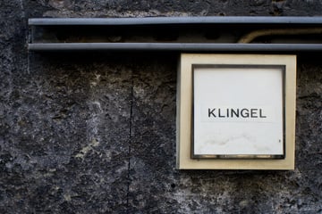 Klingelstreich eskaliert: Mann packt Kind und greift zu Messer