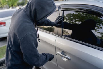 Diebe schlagen zu: Acht Autos in Erfurter Stadtteil aufgebrochen