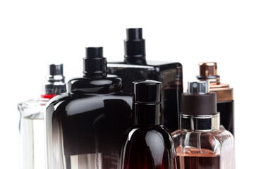 Langanhaltende Parfums für Herren: Top 3 für jedes Budget