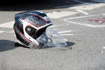 Tödlicher Unfall in Oberbayern: Junger Motorradfahrer verliert Kontrolle beim Überholen