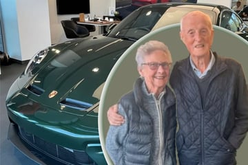 Zum 70. Hochzeitstag: Rentner gönnen sich ersten eigenen Sportwagen