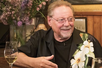 "Diese Sendung enthält verstörendes Material": Jürgen von der Lippe mit Warnung bei "Inas Nacht"