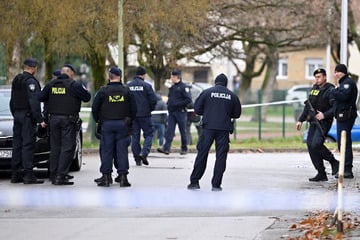 Messerattacke: Kind (7) stirbt bei Messerattacke an Grundschule! Mehrere Verletzte, Lehrerin operiert