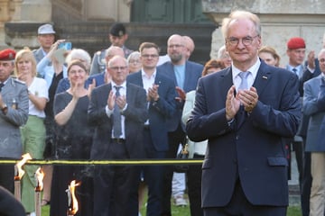 Bundeswehr verabschiedet Ex-Ministerpräsident Haseloff mit Lieblingssongs