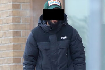 Zockte falscher UN-Mitarbeiter Flüchtlinge ab?