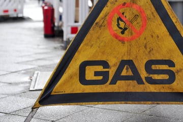 Bagger beschädigt Gasleitung: Stadtwerke müssen Leck schließen