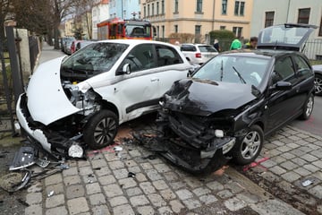 Dresden: Wilde Verfolgungsjagd in Dresden: Opel-Fahrer flüchtet vor Polizei