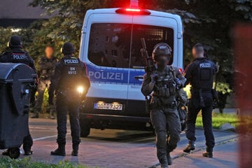 SEK stürmt Wohnung in Zwickau: Großeinsatz wegen 13-Jährigem