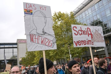 Hunderte bei Jugendprotesten von "Gen Z regelt" in Magdeburg