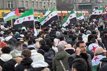 Leipzig: Hunderte Menschen bei Großdemo zur Befreiung Syriens erwartet - Verkehrschaos droht