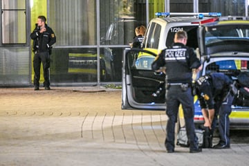 Messerattacke: Messerangriff vor Krankenhaus: Mann verletzt Mitpatienten