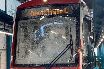 Chemnitz: Nach schwerem Unfall: Chemnitzer City-Bahn C15 wieder im Einsatz