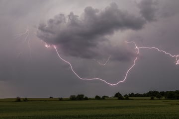 Unwetter in Thüringen droht: Gewitter, Hagel und orkanartige Böen möglich