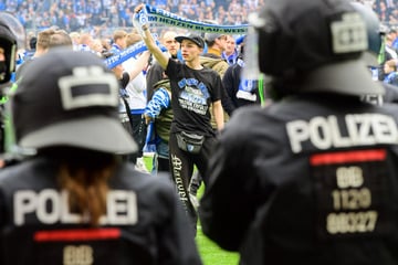 Mehr als 100 Verfahren: So oft rückt die Polizei gegen FCM- und HFC-Fans aus