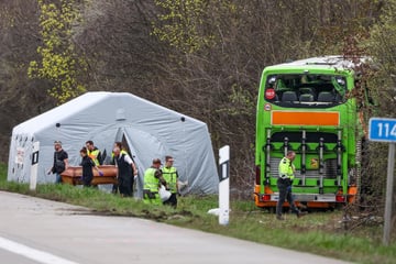 Flixbus-Unfall mit 4 Toten und 46 Verletzten: Prozess gegen Fahrer beginnt