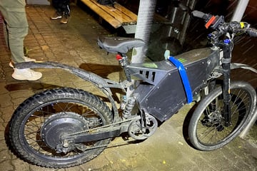 Flucht auf selbst gebautem "Highspeed-Fahrrad": Polizei stoppt Verkehrssünder