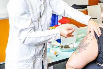 Dresden: Uniklinik fordert eigene Mitarbeiter zur Impfung auf