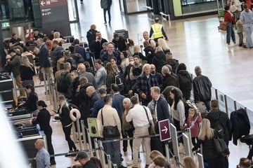 Berlin: Granaten-Alarm am Flughafen BER: Feuerzeug wird Reisenden zum Verhängnis