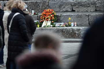 Schmerz in Freudenberg: Viele Menschen kommen zu bewegender Trauerfeier für Luise