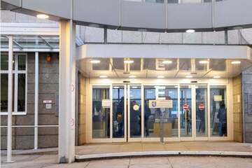 Freundin tödlichen Stich ins Herz versetzt: Angeklagter bestreitet Absicht