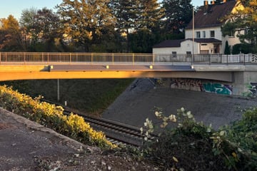 Leipzig: Nach über 1,5 Jahren Bauzeit: Auf dieser Brücke haben Leipziger wieder freie Fahrt