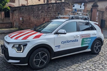 Dresden: Wieso fahren diese Autos durch Dresden?