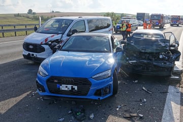 Unfall A4: Kollision auf der A4: Zwei Menschen nach Unfall schwer verletzt