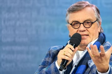 So privat wie nie: Hape Kerkeling gewährt Einblicke in sein Eheleben mit Partner Dirk