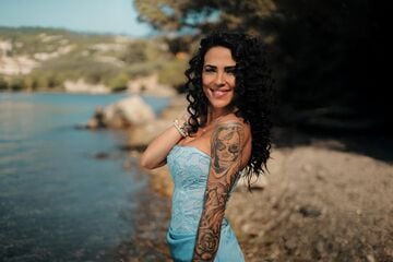 Make Love, Fake Love